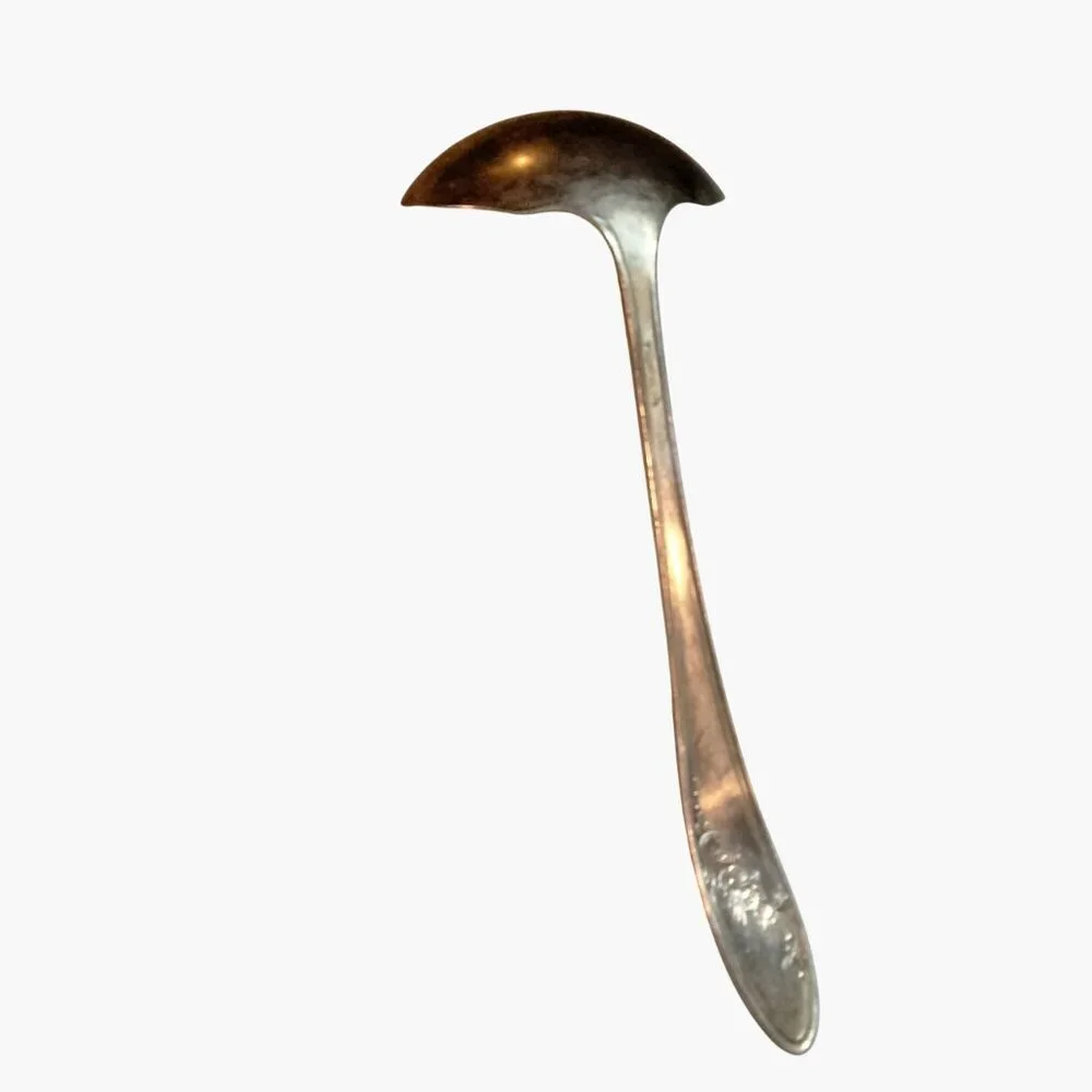 Tudor Plate Oneida Community Gravy Ladle Silver Plated Floral Pattern
